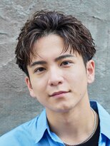 フィフス(fifth) フェザーパーマフェザーショートヘアセンターパートメンズ原宿