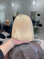 モニカ(MONIQA)&nbsp;ブロンド