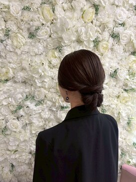 ベルグロー 原宿(BELLEGROW) シニヨン