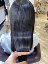 エクリ シセイドウ 麻布十番店(equri×SHISEIDO)&nbsp;【麻布十番】資生堂ツヤサラロングヘア