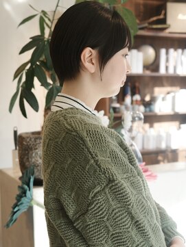 ウィム(wim) 『コンパクトショート』ショート/耳掛けショート/丸みショート