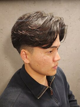 ワンワンオー バーバーショップ 長浜店(@110 BARBER SHOP) ニュアンスウェーブ × ツーブロック