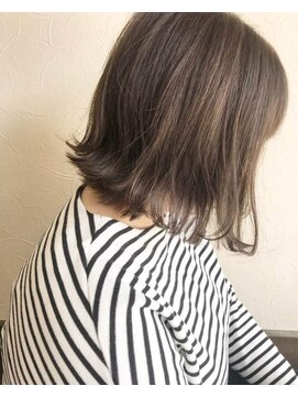 ヘアーデザイン ルシア(Hair Design Lucia) 外はねボブ×フォギーブルージュ