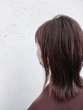 ロンド(Le rond) ピンクブラウンのミディアムスタイル