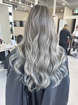 リア 近鉄八尾店(Lia) バレイヤージュ