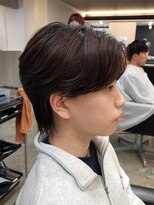 ヒュイル バイ ニアウ(Hwyl by Niau) メンズマッシュセンターパートスパイラルパーマニュアンスパーマ