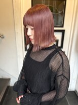 ラクレ(d.la cle)&nbsp;やわらかコーラルピンクと切りっぱなしボブ【ラクレ/西大分】