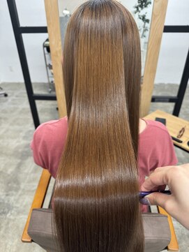 イロ バイ ミロク(ILO by miloc) ultowa treatment