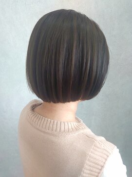 アニュー ヘア アンド ケア(a New hair&care) 20代30代40代前下がりストレート小顔補正立体カット