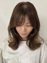 メロウ(me'lou) 《me’lou》ミディアム×レイヤー20代30代40代50代