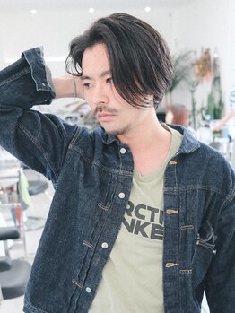ドーベル(DOBEL)の写真/【メンズパーマもおすすめ】男性の方にも満足いただける空間が自慢の【DOBEL】。男性ならではの悩みも対応