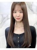 大人ガーリーなミディアムレイヤーカット