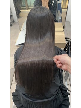 エラ(Ella) 髪質改善×ケラチントリートメント