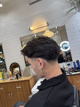 イナセパーラー ハナレ(INASE PARLOR HANARE) テーパーフェード