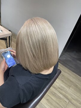 エヌプラスリタ 近鉄八尾(N+lita) 黒髪クラゲヘアーオリーブグレー小顔ココアベージュ