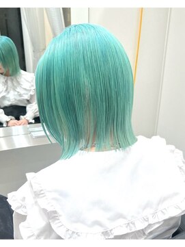 ワク 岡崎店(waku) エメラルドブリーチ