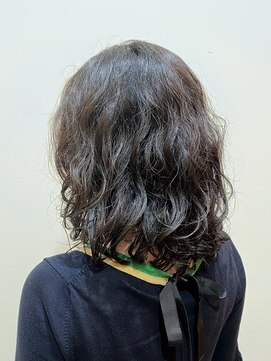 ピークアブー アヴェダ アトレ恵比寿(PEEK-A-BOO AVEDA) ミディアムパーマスタイル