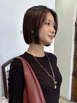 ヘアーアイストゥーレ(HAIR ICI TRE) マロンブラウンブリーチなし 大人ボブ 顎ラインボブ 秋カラー