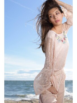 ゴーヘアーズ クレア(GO-HAIRS CREA) 海に似合うロングヘア