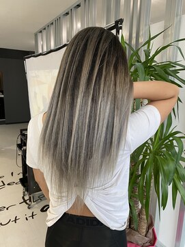 キング 枚方店(K!ng) ホワイトバレイヤージュ