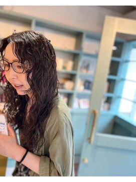 リンドリンド(Lindo Lindo) ロングウェーブパーマ