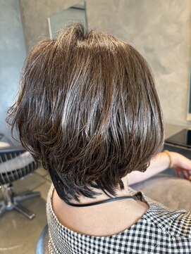 ユウシヘアー(Yushi Hair) ショート。