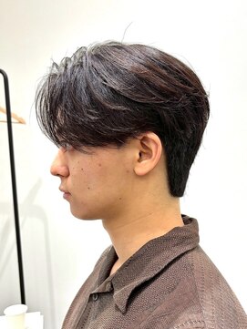 カルム(kalm) 毛流れセンターパートニュアンスパーマカルマヘアメンズパーマ