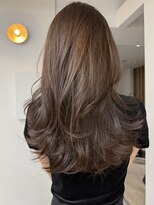 バベル アット フルリール 甲子園口(BABEL at fleurir)&nbsp;レイヤーカット/ハッシュカット/グレージュ/バタフライレイヤー