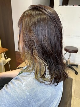 アルバ ヘアリゾート(ALBA) 【門倉美帆】ベージュ インナーカラー