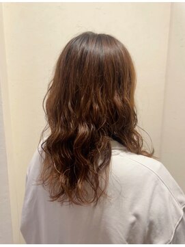 ゆるふわパーマスタイル