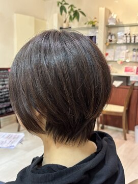 美容室ステラ　坂戸駅前店 丸みショートボブ