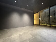 インフィックス(INFIX)の雰囲気(徹底的にシンプルな、髪と向き合うための特別な空間)