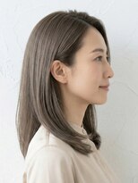 と和×美髪クリニック 巣鴨店 センターパートの上品艶グレージュ大人ボブ