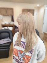 ミラシィ 成田(Mirashy)&nbsp;レイヤーカット×ミルクティーベージュ