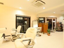 クセで悩んでる方にオススメのサロン！