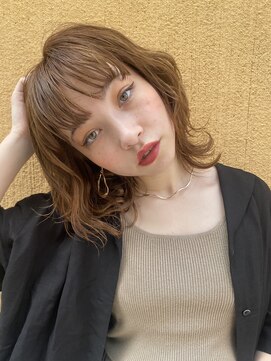 レオニード 表参道(LEONID) ミディアムウルフ