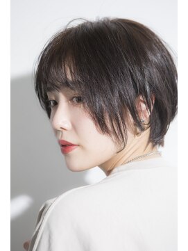 ミエルヘアーエスト 新宿店(mielhair est) シルエット引き締めショート