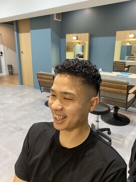 ローカル 飯田橋(Local) パーマフェード