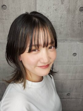 ヘアリゾート粋 新宿三丁目本店 【銀座店：櫻本このみ】マッシュレイヤー×イヤリングカラー