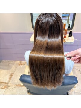 ネオリーブエクラ 上野御徒町店(Neolive eclat) シルクストレート　美髪　縮毛矯正