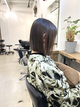 ヌーク(nuuk) 大人ハイライトミディ