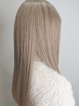 ヨンセンチメートル 金沢駅西店(4cm) ミルクティーベージュ