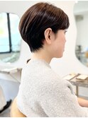 40代大人ショートボブ×前髪なしカジュアルオリーブグレージュ