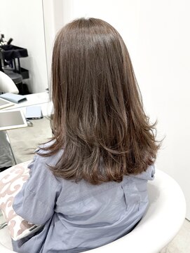 ノエシキカ(noe sikika) 艶髪セミロング×透明感カラーL55