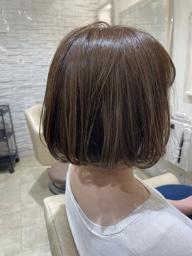 エイミーバイアフロートザガーデン 浦和店(amie by afloat the garden) ふんわりシルエットで小顔ボブ