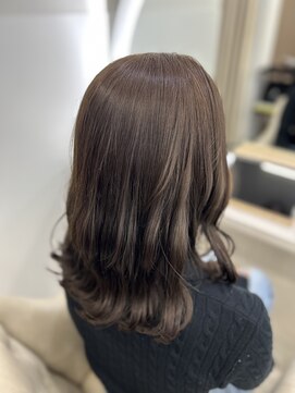 ネモネ バイ ミリー 梅田茶屋町(nemone by milly) グレージュカラー