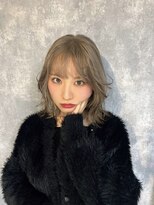 イコ(.ico)&nbsp;30代40代ショートボブウルフカットミディアムレイヤー小顔