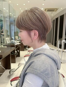 アース 栄店(HAIR&MAKE EARTH) earthショートレイヤーボブミルクティー丸みショートボブ