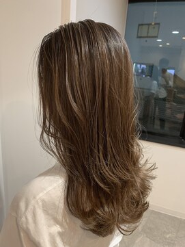 エイクス 津田沼(AQs) ミディアムヘア/暗めカラー/グランマッシュ/千葉