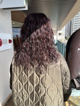 フィルム(FiLMs) ピンクベージュ×ウェーブパーマの柔らかロング